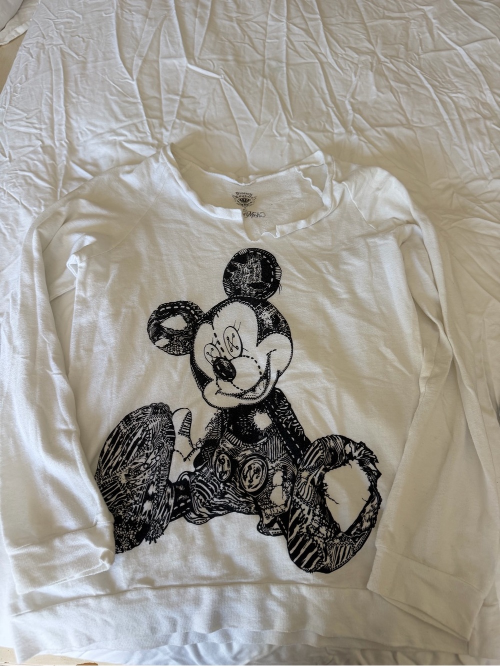 Lauren Moshi White Long Sleeve Tee with MICKEY MOUSE Black Character Graphic